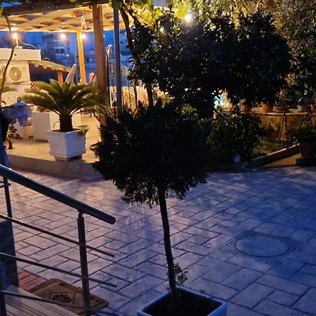 Sala Apartment's Daire